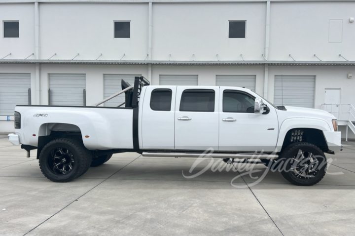 Side profile of 2008 GMC Sierra 3500 HD Six Door MONSTER.