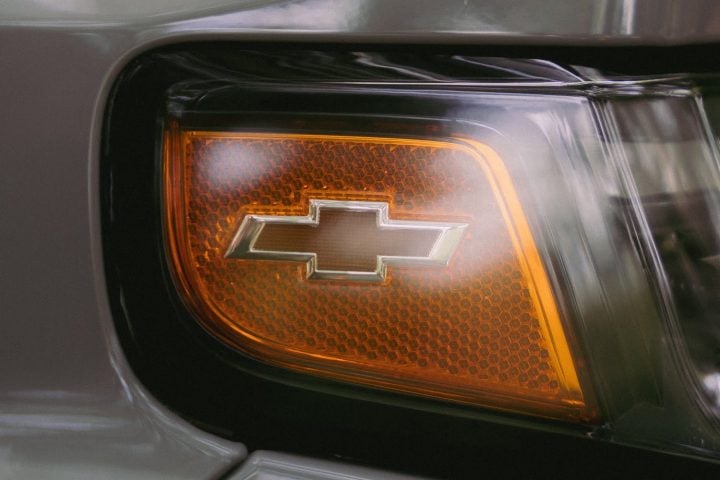 Badging on the Chevy Silverado HD reflector.