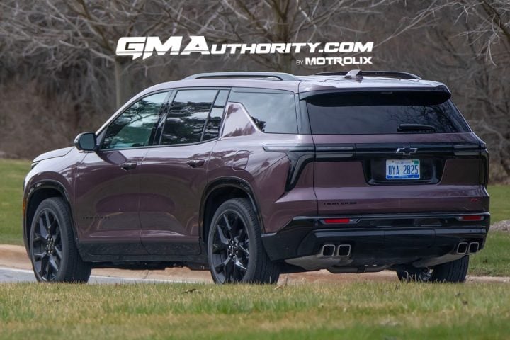 2024 Chevy Traverse RS In Stardust Paint: Live Photo Gallery