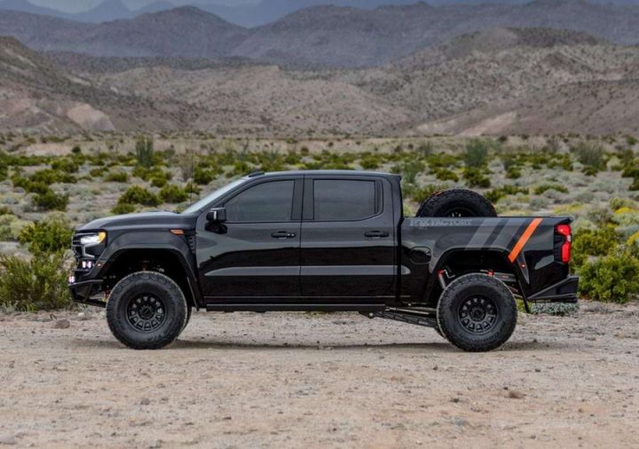 Side view of the 2024 Chevy Silverado 1500 Fox Factory Edition.