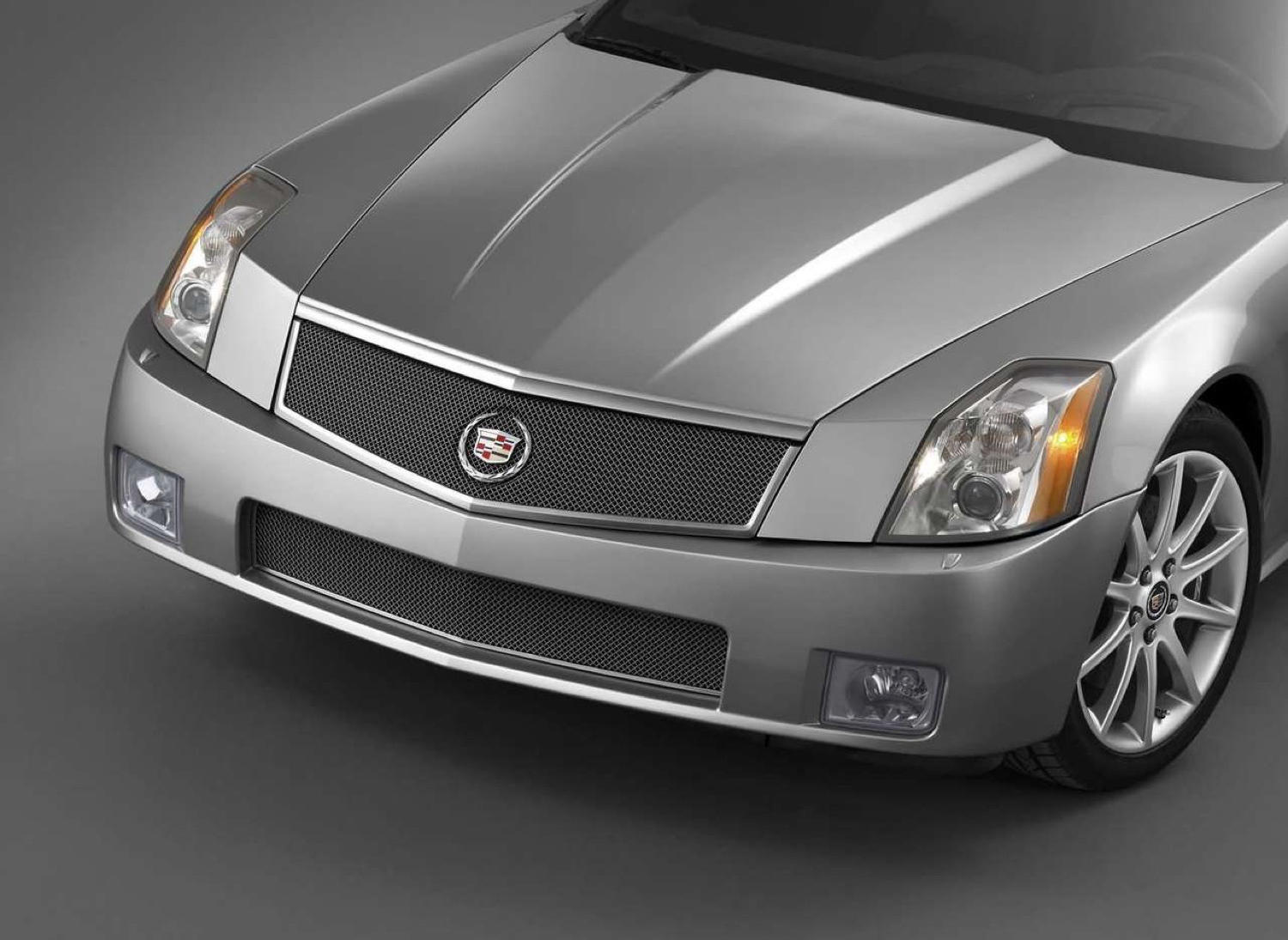 2006 Cadillac XLR-V – Press Photos – Exterior 007 – front – front ...