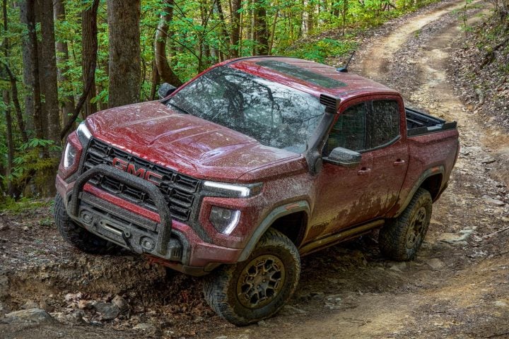 The GMC Canyon out on a trail.