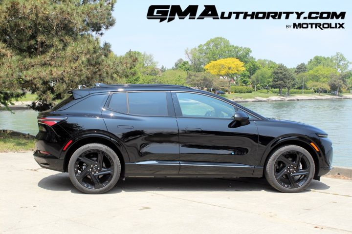 Side view of the 2024 Chevy Equinox EV.