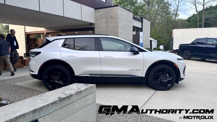 Side profile of 2024 Chevy Equinox EV 3RS. Chevy Equinox EV deals in May 2025 include low-interest financing.
