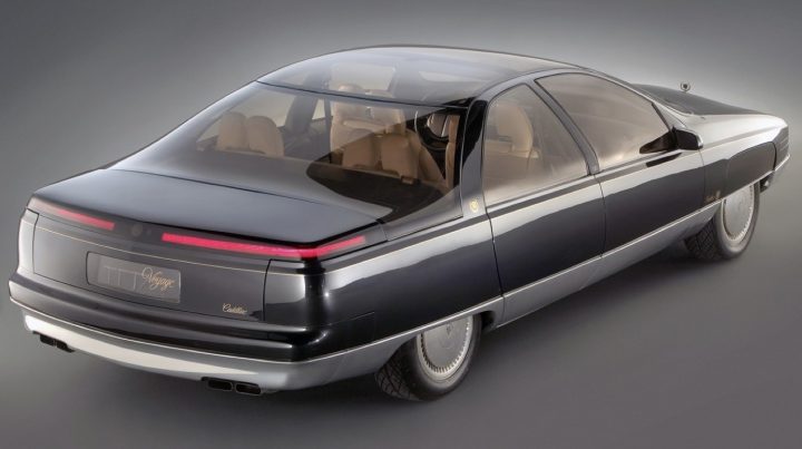 The rear end of the 1988 Cadillac Voyage concept.