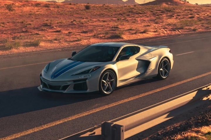 Front three quarters view of the Chevy Corvette E-Ray. 