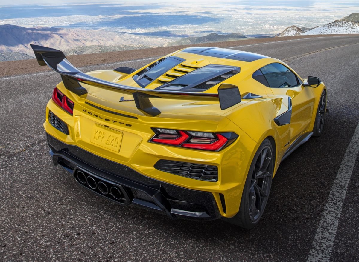 Here Are All The 2025 Chevy Corvette ZR1 Paint Colors