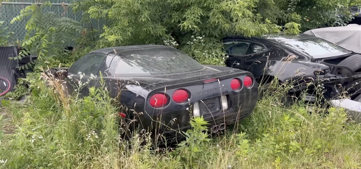 Abandoned C5 Corvette Gets First Wash In 12 Years: Video