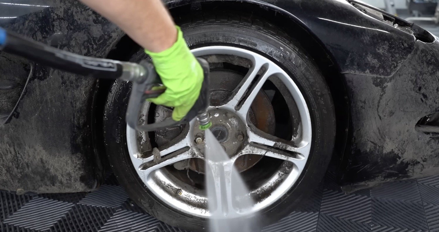 Abandoned C5 Corvette Gets First Wash In 12 Years: Video