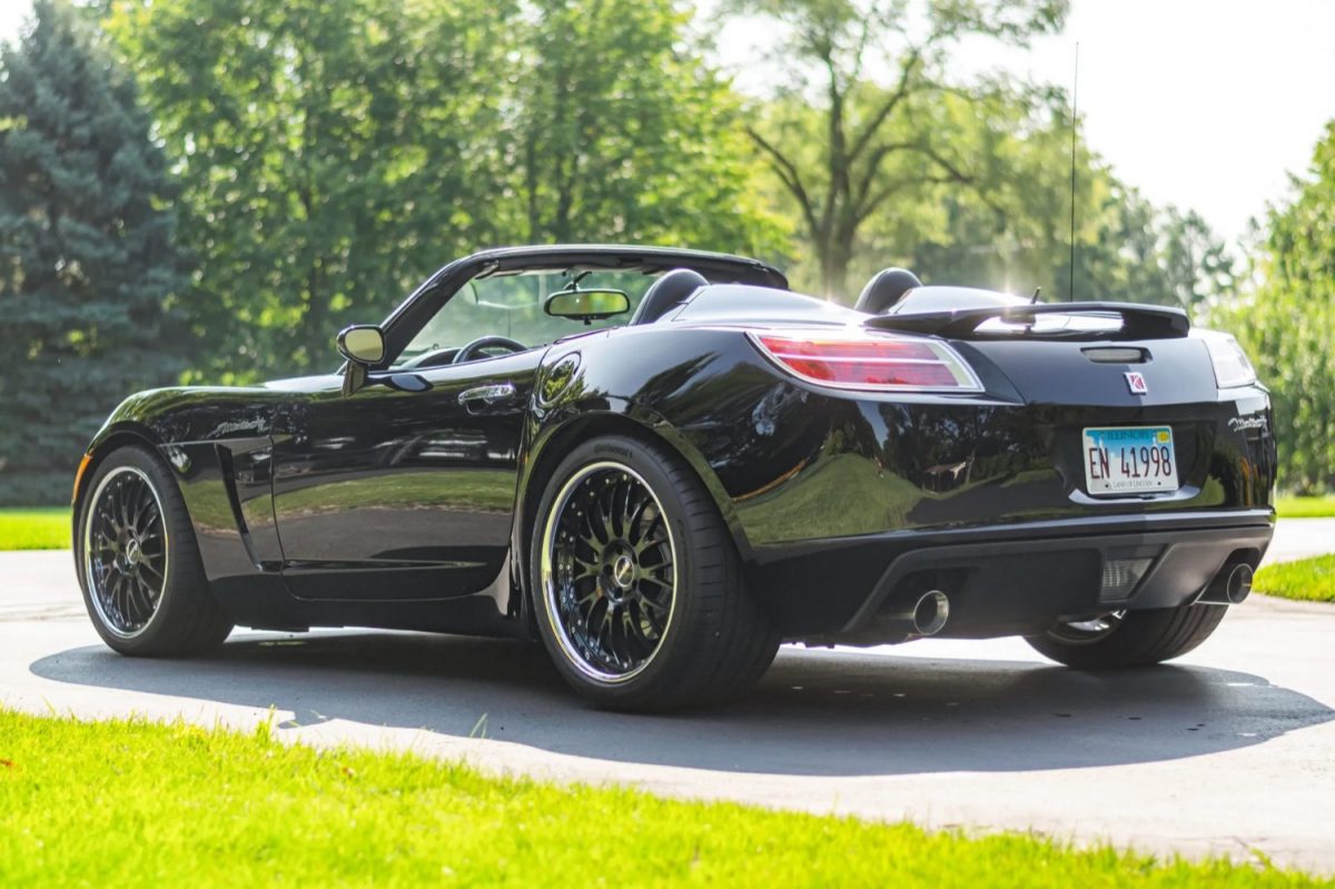 LS7 V8-Powered Saturn Sky Up For Auction In Illinois