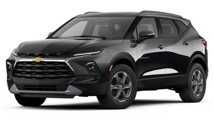 Front three quarters view of the 2025 Chevy Blazer colors.