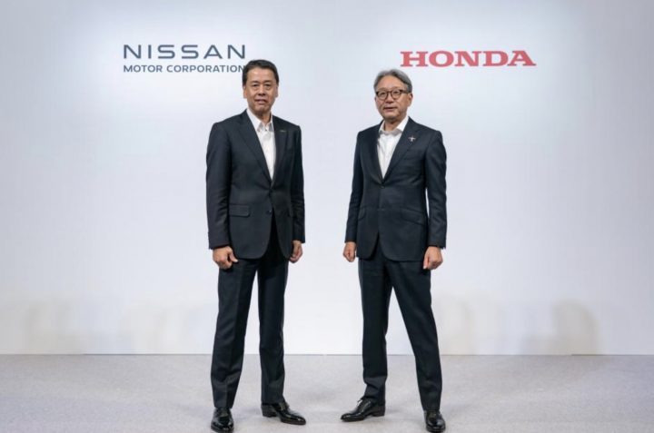 Photo of Nissan and Honda Presidents.