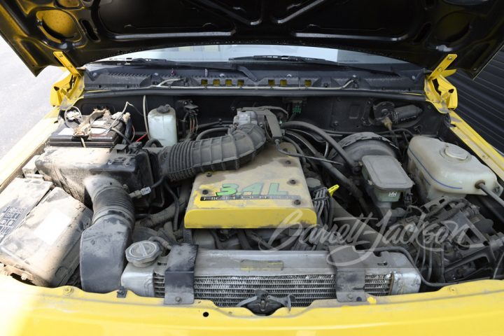 Geo Dirt Tracker engine bay.