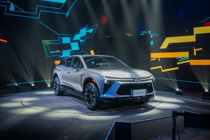 Front three-quarters view of the 2025 Chevy Blazer EV during its debut in Argentina.