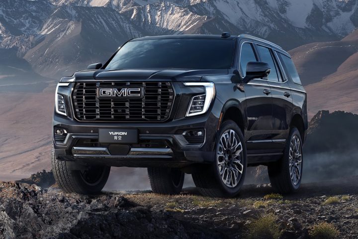 Front three quarters view of the China export GMC Yukon version subject to tariffs. 