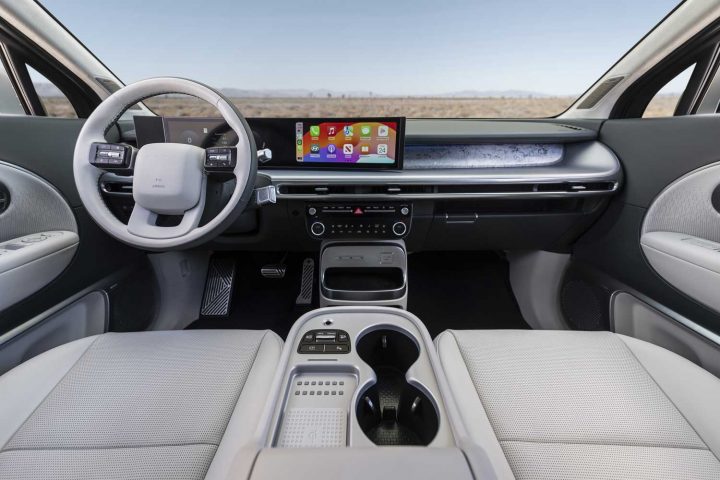 2026 Hyundai Ioniq 9 dash.