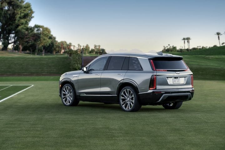The rear end of the Cadillac Vistiq.