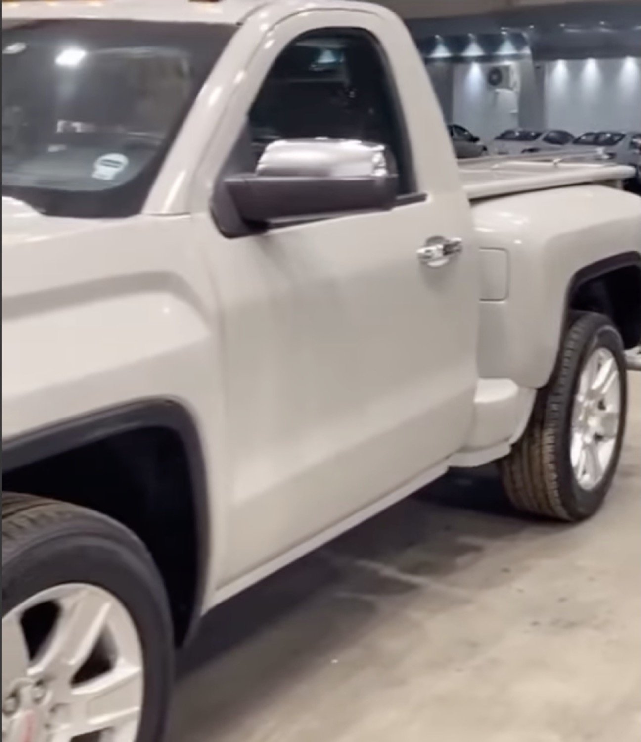 ModernDay GMC Sierra Stepside Brings Nostalgic Style Video