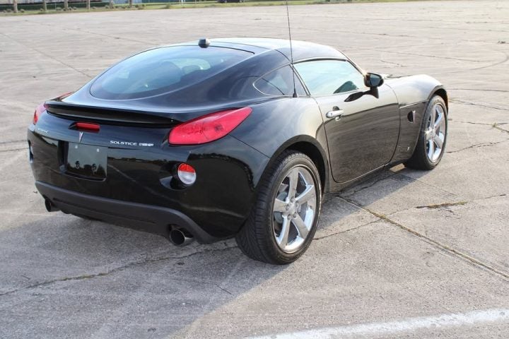 2009 Pontiac Solstice Coupe GXP rear three quarter angle.