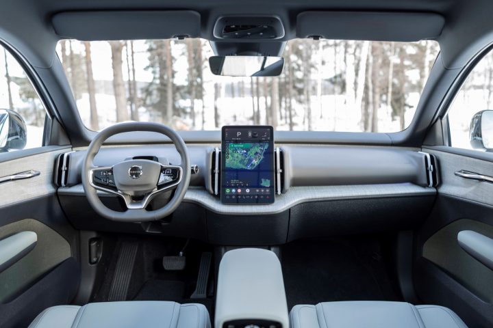 Volvo EX30 Cross Country dash.