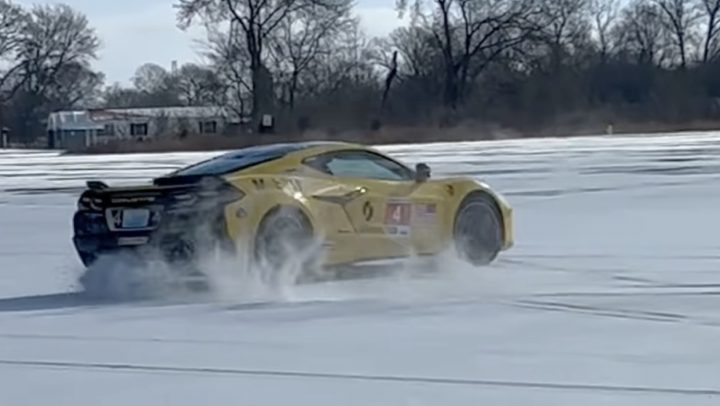 The Corvette E-Ray performs a drift on some snow.