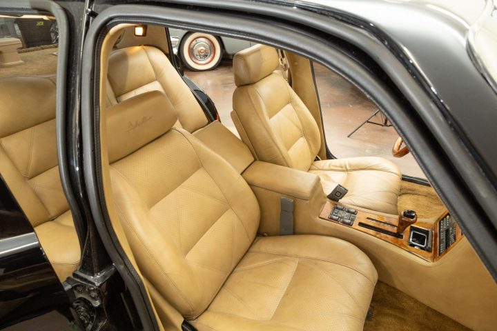 1990 Avanti Touring Sedan front seats.