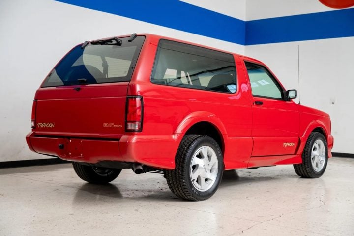 1993 GMC Typhoon rear three quarter angle.