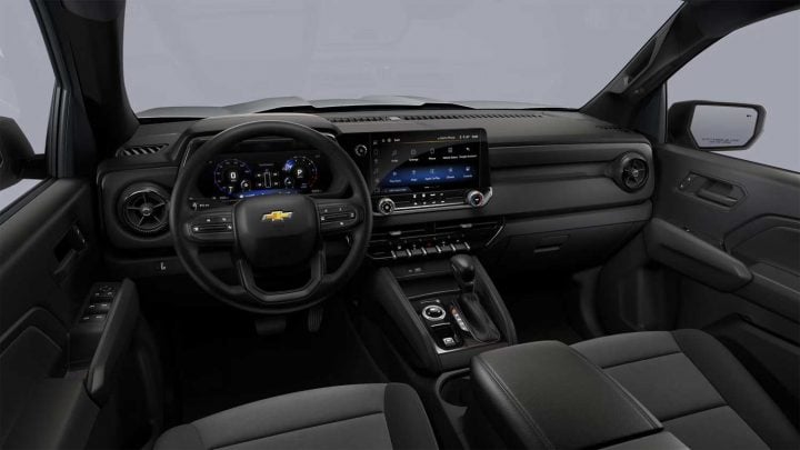 Cockpit view of the 2025 Chevy Colorado interior colors. 