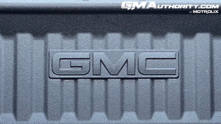 All 2025 GMC Sierra 1500 spray-on bedliners include the same GMC branding.