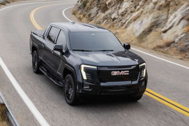 Front three quarters view of the 2026 GMC Sierra EV Elevation trim. 