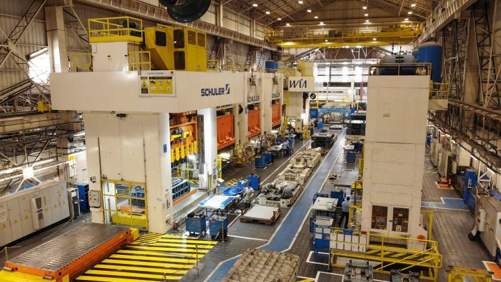 Internal aerial view of the GM Tooling Workshop in Brazil.