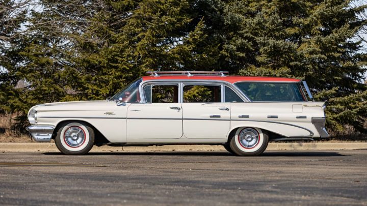 Side profile view of the 1959 Pontiac Bonneville Safari Sport Wagon heading to auction.