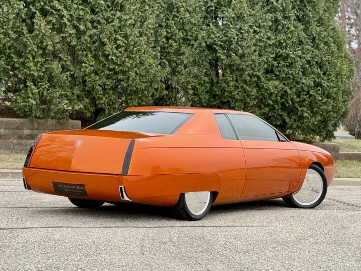 1998 Cadillac EldoRODo rear three quarter angle.