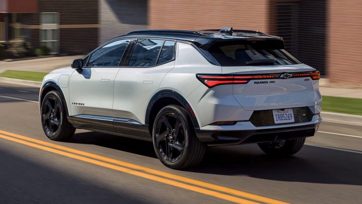 Rear three-quarter view of the 2025 Chevy Equinox EV RS for the Middle East.