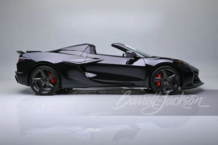 2025 Chevy Corvette Z06 Convertible passenger side profile.