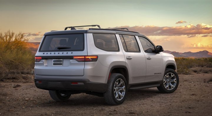 2025 Jeep Wagoneer Overland Special Edition rear three quarter angle.