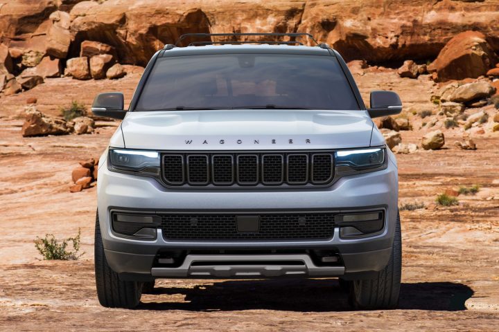 2025 Jeep Wagoneer Overland Special Edition front end.