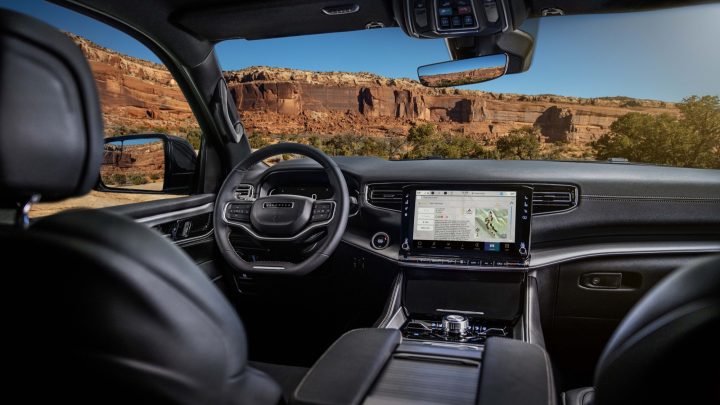 2025 Jeep Wagoneer Overland Special Edition dash.