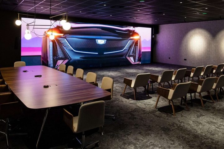 GM UK design studio interior.