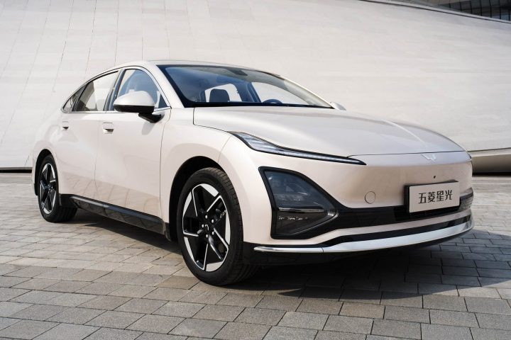 Front three-quarter view of the 2025 Wuling Starlight EV sedan for China.