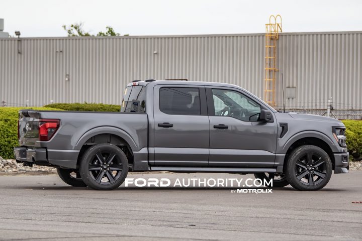 Ford F-150 Lobo passenger side profile.