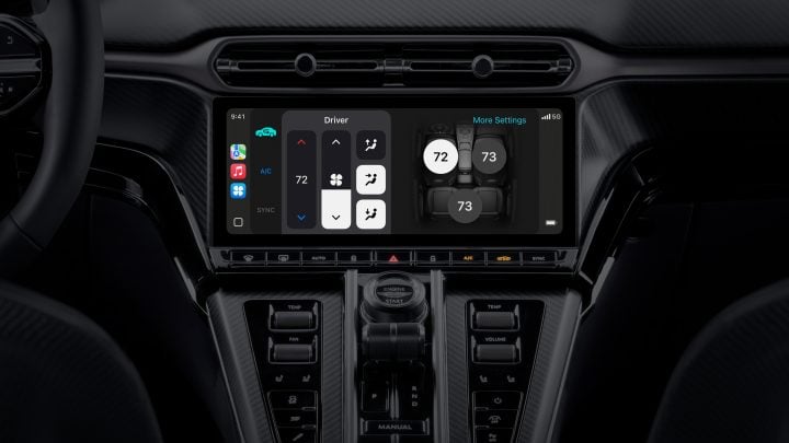 Apple CarPlay Ultra infotainment display.