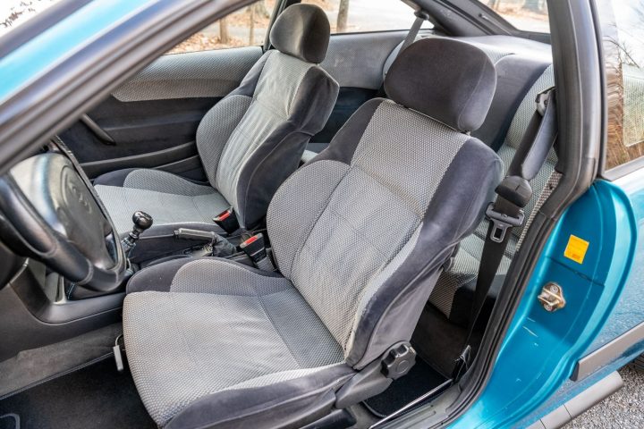 1992 Opel Calibra seats.