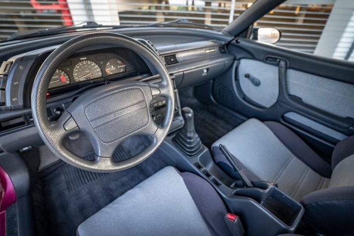 1993 Geo Storm interior.