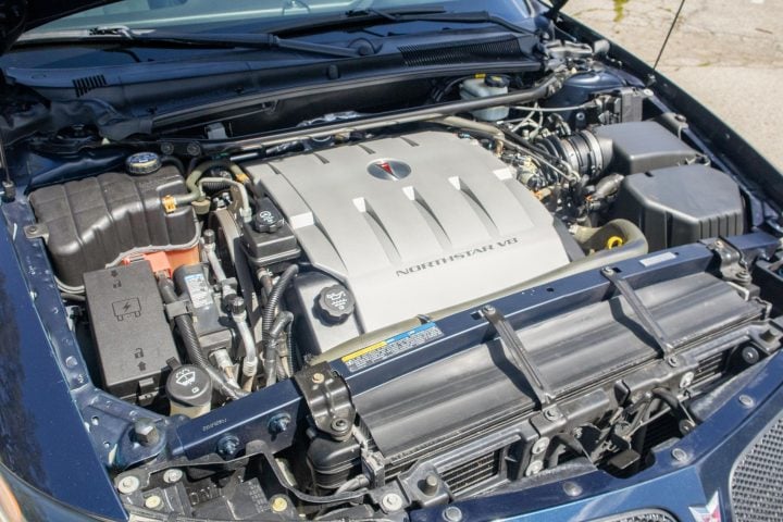 2005 Pontiac Bonneville GXP engine bay.