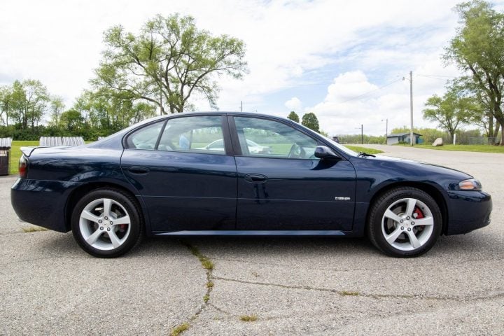2005 Pontiac Bonneville GXP side profile.