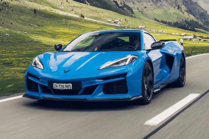 Front three-quarters view of the 2025 Chevy Corvette E-Ray Coupe for Europe.