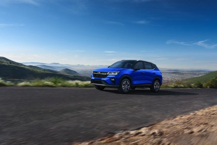 Front three-quarter view of the 2026 Chevy Groove for Mexico.