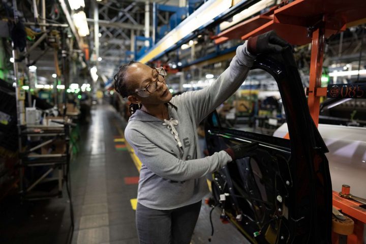 GM Fairfax plant interior.